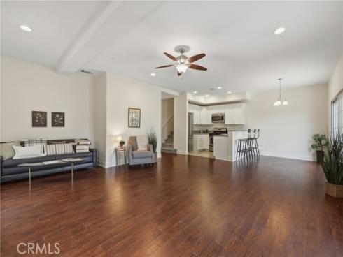 601 N Walnut  , La Habra, CA