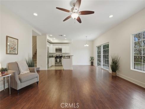 601 N Walnut  , La Habra, CA