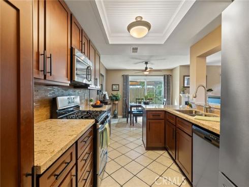 345 S Monte Vista  , La Habra, CA