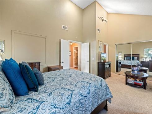 345 S Monte Vista  , La Habra, CA