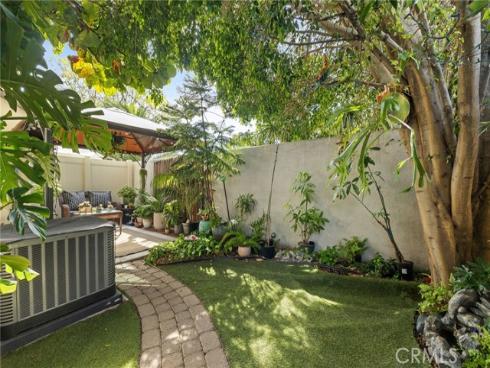 345 S Monte Vista  , La Habra, CA