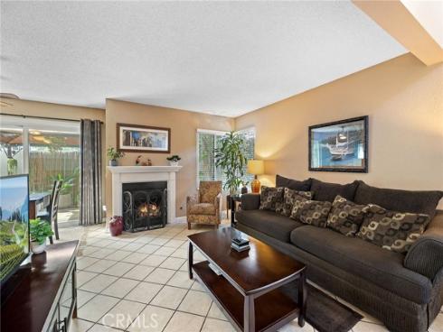 345 S Monte Vista  , La Habra, CA