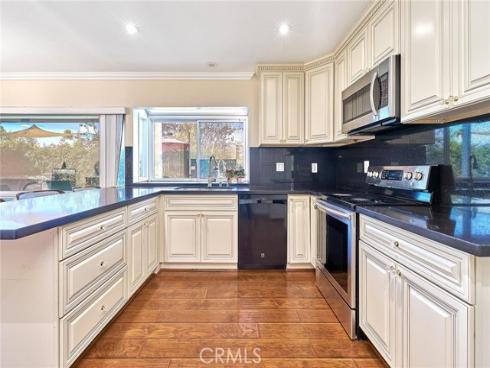 1541  Via Los Bonitos  , La Habra, CA