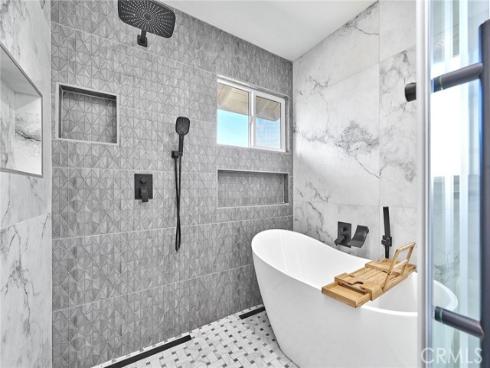 1541  Via Los Bonitos  , La Habra, CA