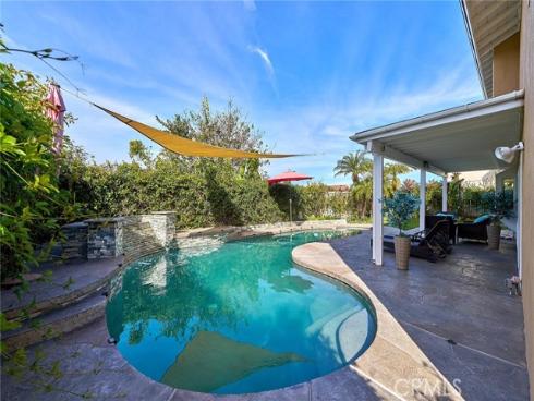 1541  Via Los Bonitos  , La Habra, CA