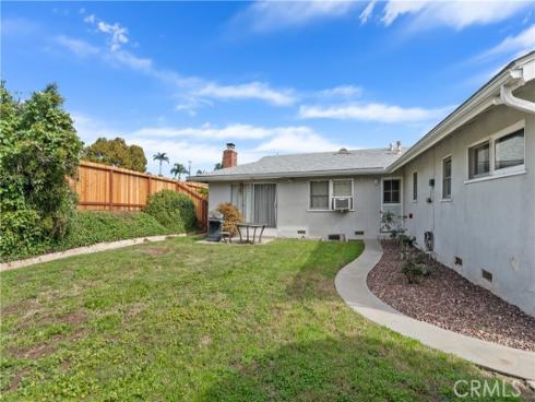 1221 N Orange  , La Habra, CA