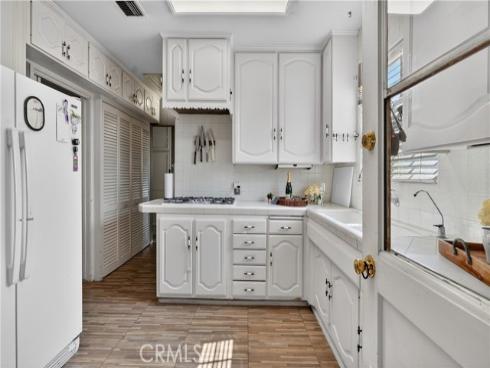 311 S Colfax  , La Habra, CA