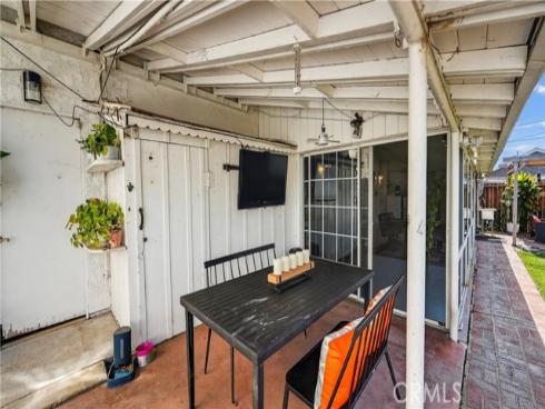 311 S Colfax  , La Habra, CA