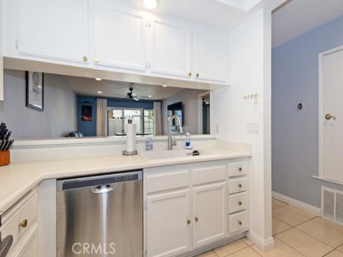 574  Stone Harbor  , La Habra, CA