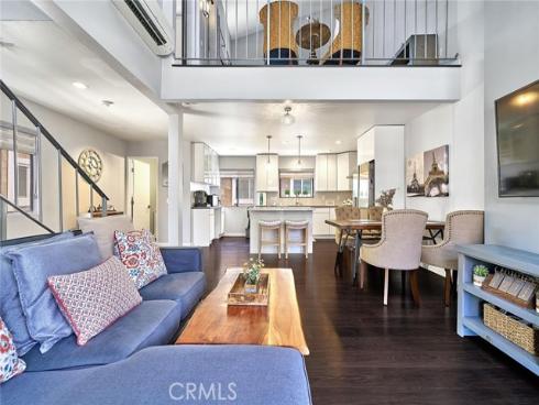 957 W Imperial  30 , La Habra, CA