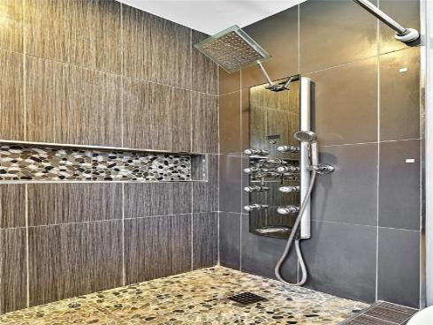 957 W Imperial  30 , La Habra, CA