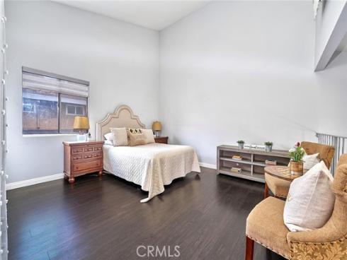 957 W Imperial  30 , La Habra, CA