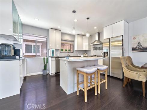 957 W Imperial  30 , La Habra, CA