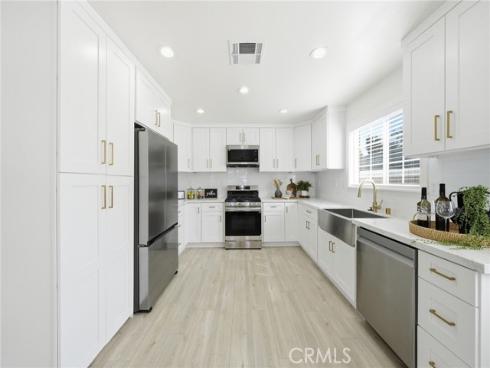 305 N College   Drive, La Habra, CA