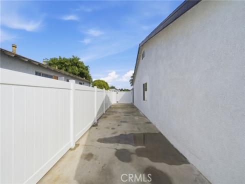 305 N College   Drive, La Habra, CA