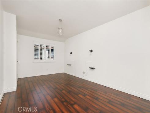 124 S Valencia  , La Habra, CA