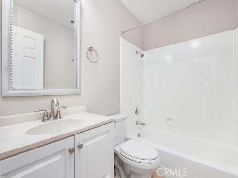 124 S Valencia  , La Habra, CA