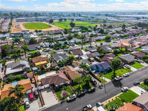 304 S Colfax  , La Habra, CA