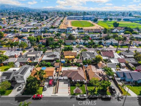 304 S Colfax  , La Habra, CA