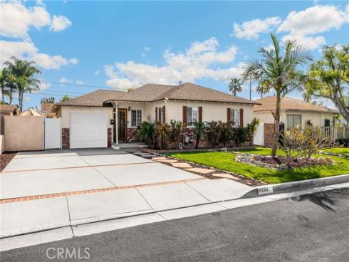 304 S Colfax  , La Habra, CA