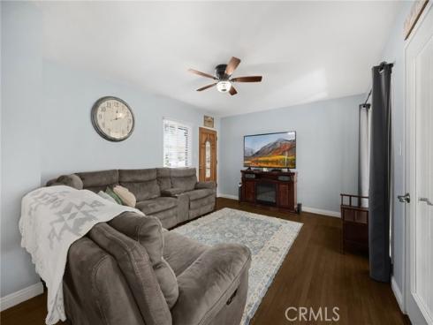 304 S Colfax  , La Habra, CA