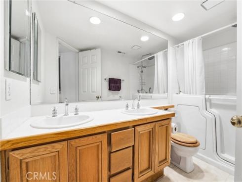 2201 W Toledo  , La Habra, CA