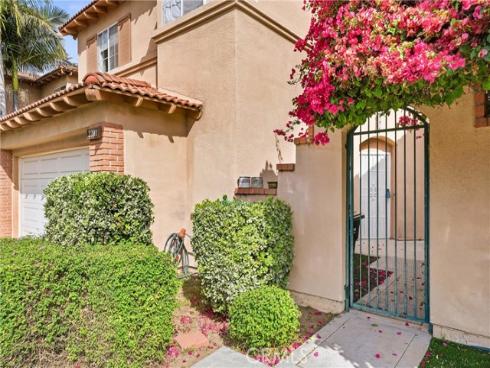 2201 W Toledo  , La Habra, CA