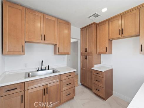 107  California St  , La Habra, CA