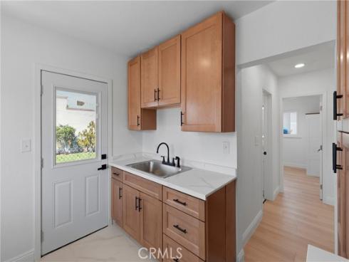 107  California St  , La Habra, CA