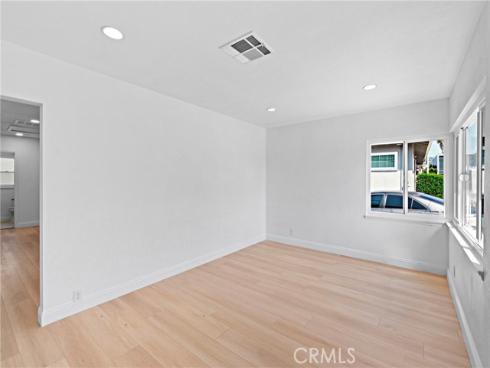 107  California St  , La Habra, CA