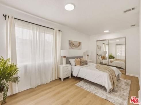 530 E 2nd   Avenue, La Habra, CA