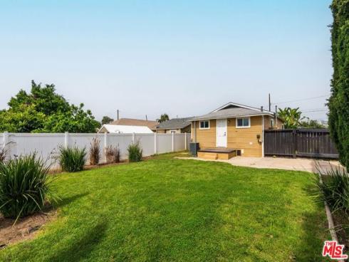 530 E 2nd   Avenue, La Habra, CA