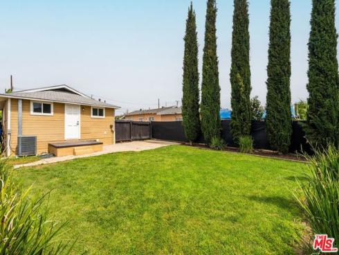 530 E 2nd   Avenue, La Habra, CA