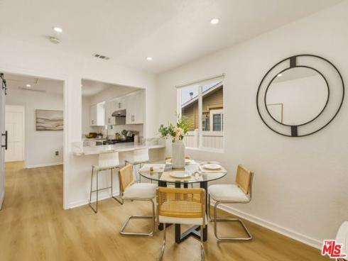 530 E 2nd   Avenue, La Habra, CA