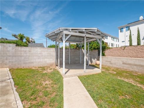 111 E Olive  , La Habra, CA