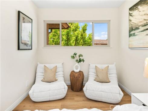 1164  Las Lomas  B  Drive, La Habra, CA