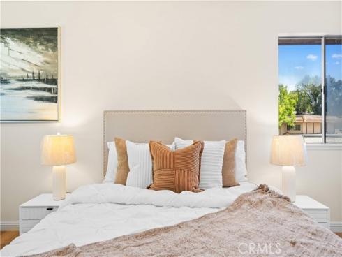 1164  Las Lomas  B  Drive, La Habra, CA