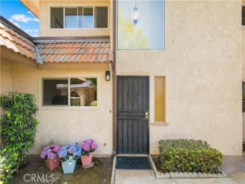 1164  Las Lomas  B  Drive, La Habra, CA