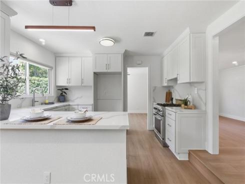 350  Latchwood  , La Habra, CA