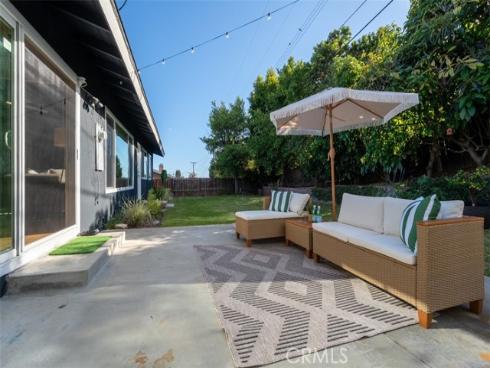 1401  Sierra Vista  , La Habra, CA