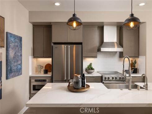 324 E Whittier   Boulevard, La Habra, CA