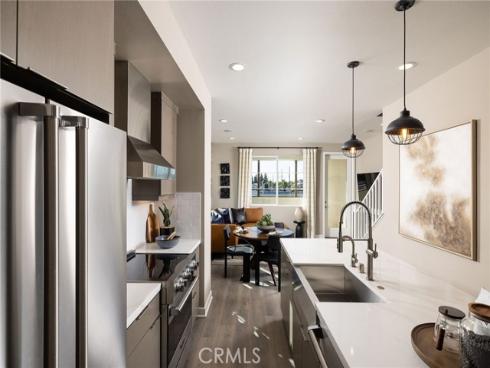 324 E Whittier   Boulevard, La Habra, CA