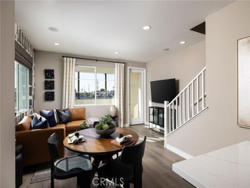 324 E Whittier   Boulevard, La Habra, CA