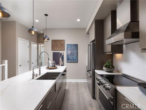 326 E William   Way, La Habra, CA