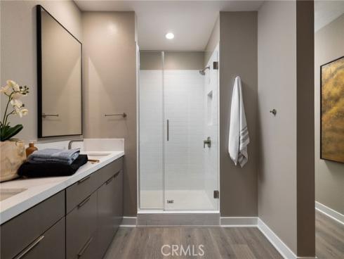 326 E William   Way, La Habra, CA