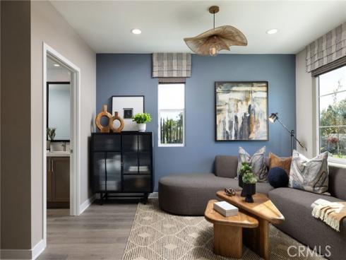 326 E William   Way, La Habra, CA