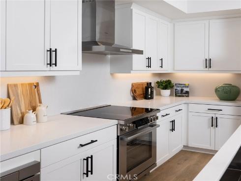 318 E William   Way, La Habra, CA