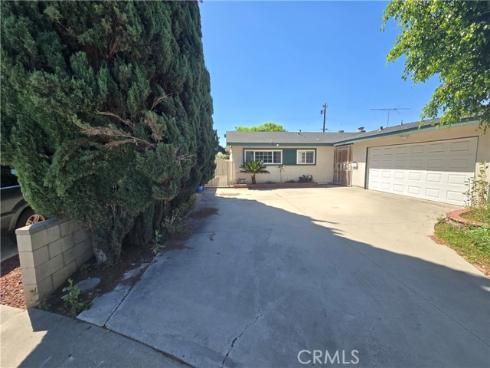 1430 W Hillandale  , La Habra, CA