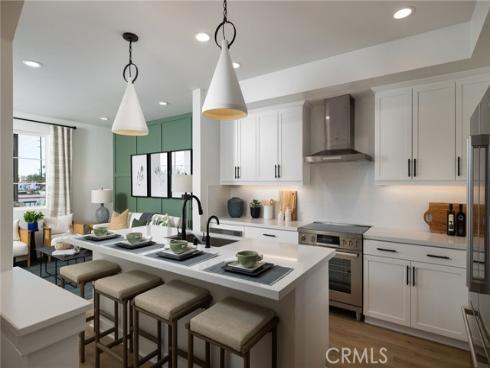 308 E. Whittier Boulevard