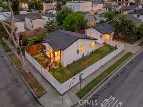 301 W 1st  , La Habra, CA